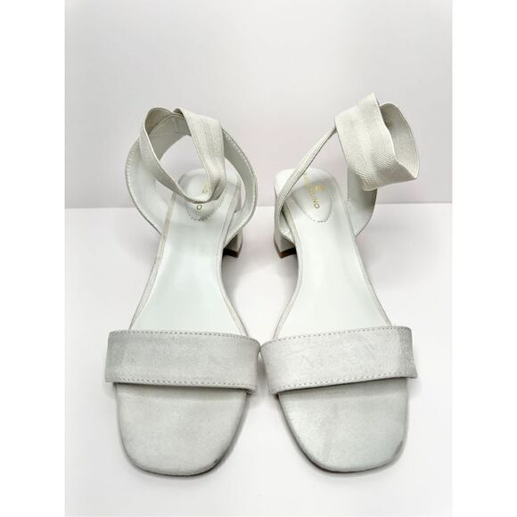 Bandolino Ankle Strap Sandals Womens Size 7.5 Light Gray Open Toe‎ Block Heel - Picture 3 of 6